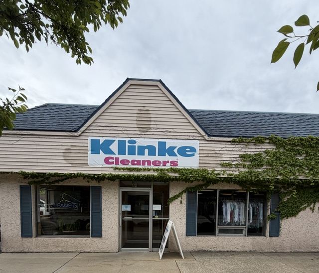 419 W Silver Spring Drive, Glendale, WI 53217