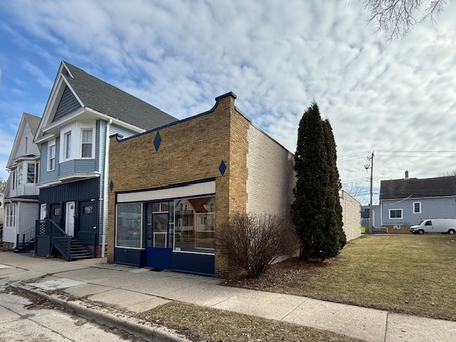 6127 W Mitchell Street, West Allis, Wisconsin 53214