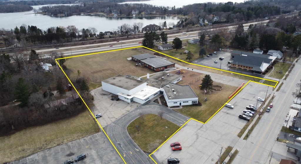 N50 W35057 Wisconsin Ave, Okauchee, Wisconsin 53066